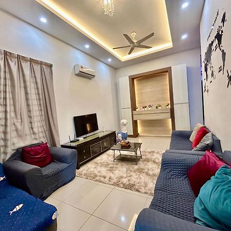 Comfort 36 Entire House At Alma Bukit Mertajam Esterno foto