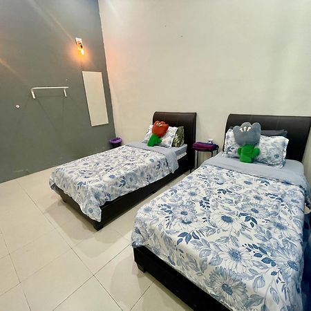 Comfort 36 Entire House At Alma Bukit Mertajam Esterno foto