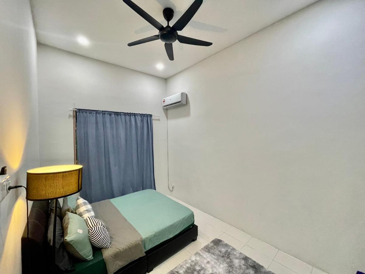 Comfort 36 Entire House At Alma Bukit Mertajam Esterno foto