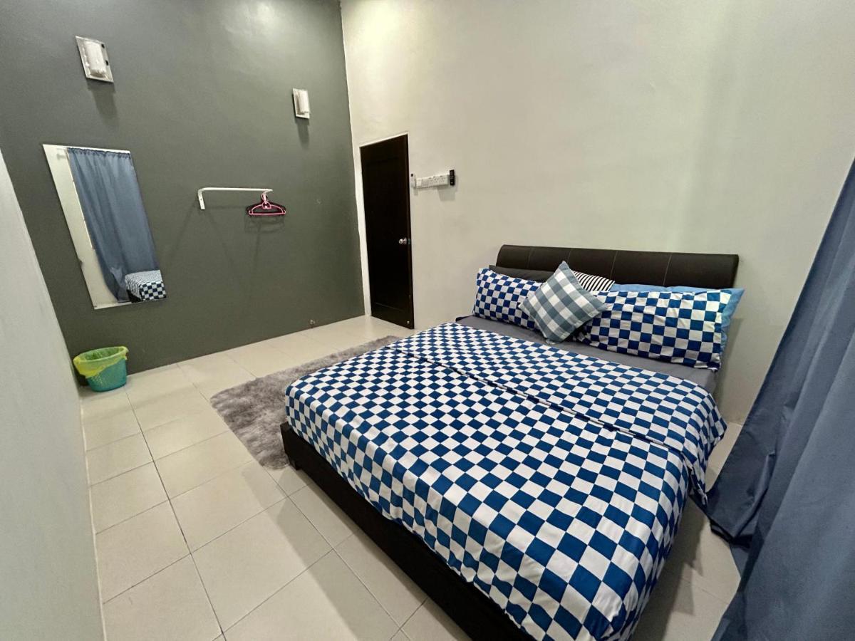 Comfort 36 Entire House At Alma Bukit Mertajam Esterno foto