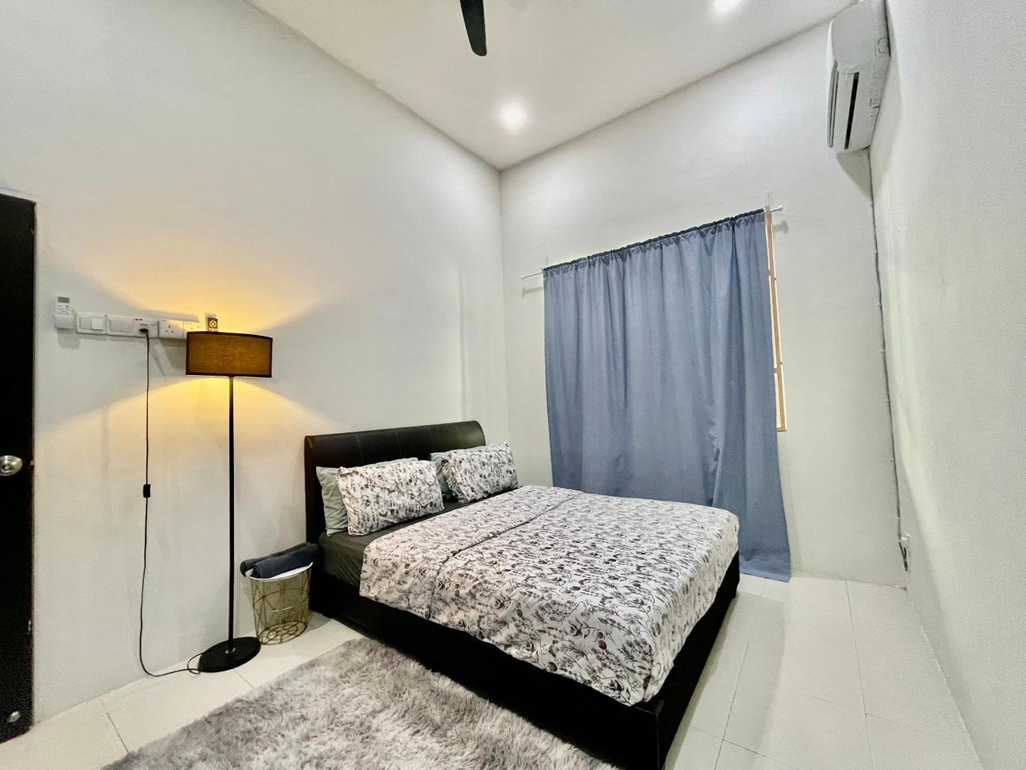 Comfort 36 Entire House At Alma Bukit Mertajam Esterno foto