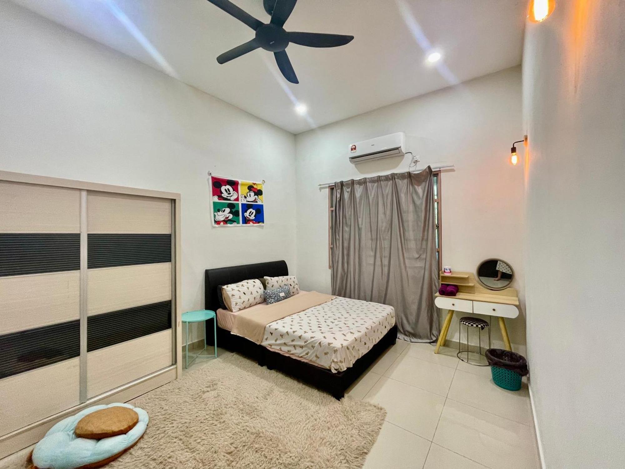 Comfort 36 Entire House At Alma Bukit Mertajam Esterno foto